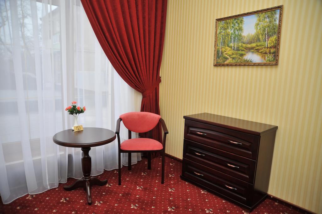 Slava Hotel Zaporizhia Quarto foto